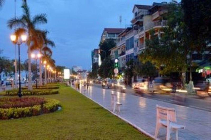 Monsoon Riverside Hotel Phnompenh Exteriér fotografie